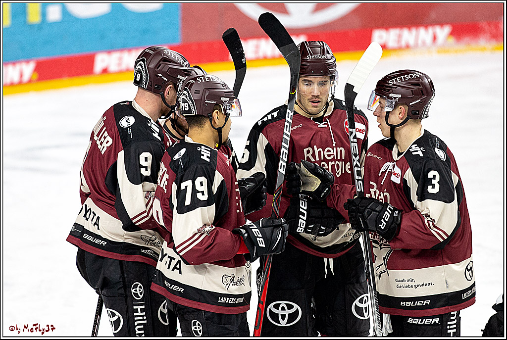 PENNY DEL;  Koelner Haie - Schwenninger Wild Wings; Koeln, 21.03.2021